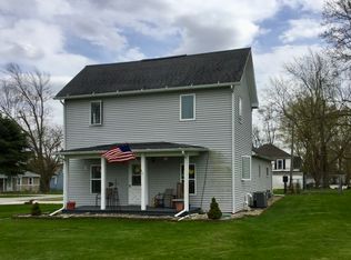 114 E Willard St, Gifford, IL