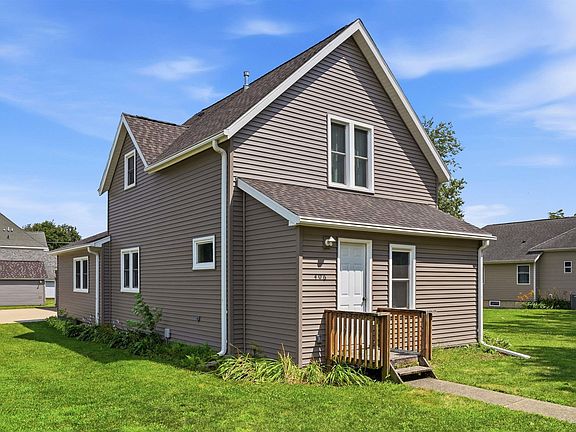 3rd image of 406 2nd St