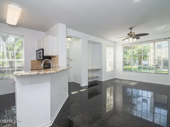 13703 Richmond Park Dr #1603, Jacksonville, FL 32224