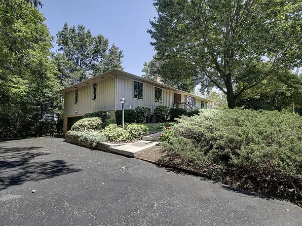 177 Bogey Ln, Salem, VA 24153