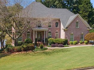 9025 Nesbit Lakes Dr, Alpharetta, GA 30022