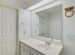 102 Caribbean Villas Dr #102, Brandon, MS 39047