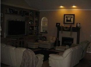 1196 Ten Lake Dr, Defuniak Springs, FL 32433