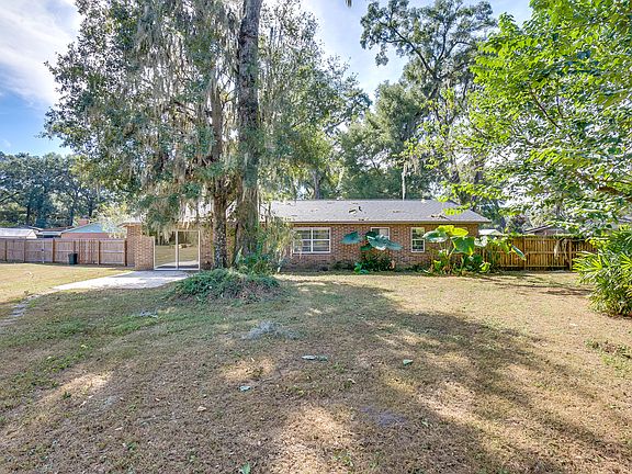 5th image of 2108 Arch McDonald Dr