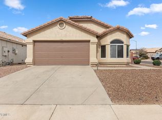 936 E MONTOYA Lane, Phoenix, AZ 85024