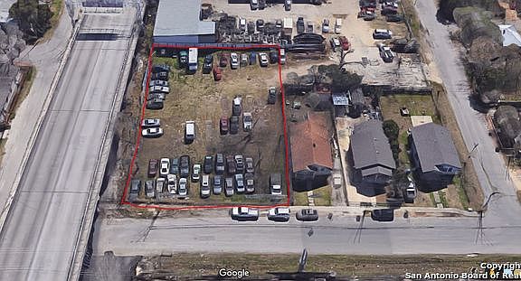 2nd image of 1138 Sherman