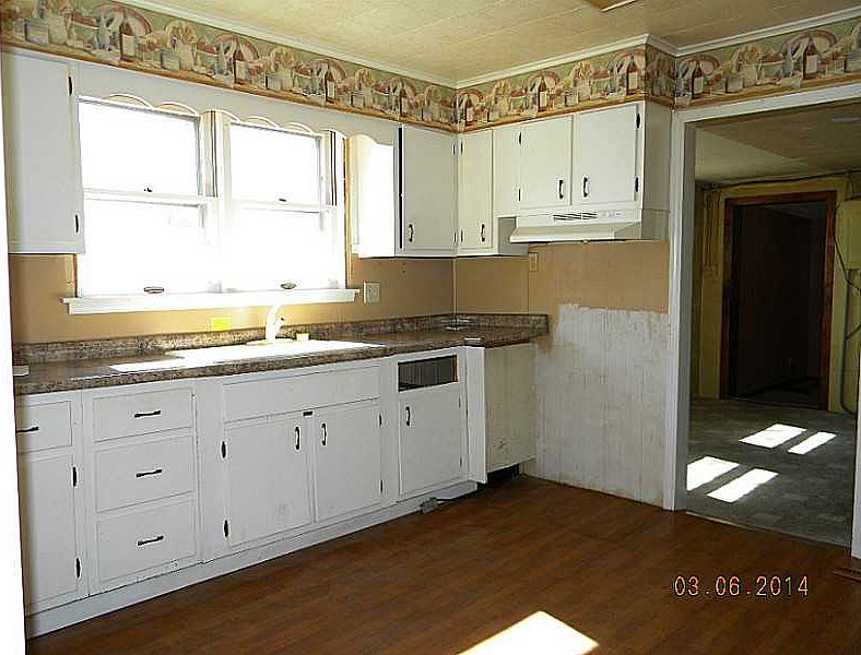 2nd image of 101 Delaware St