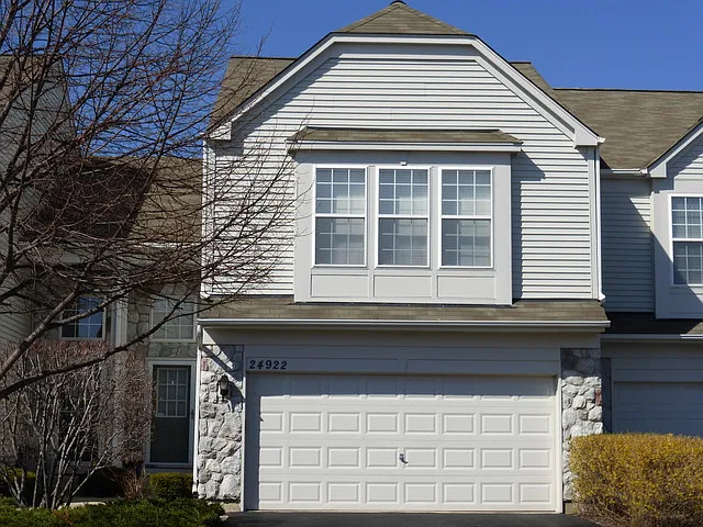 24922 Franklin Ln photo 1