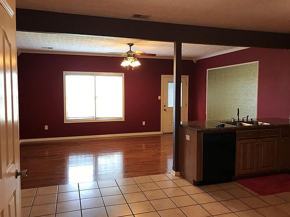 3rd image of 311 Faulconer Dr