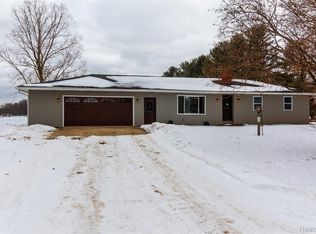 2238 Farnsworth Rd, Lapeer, MI 48446
