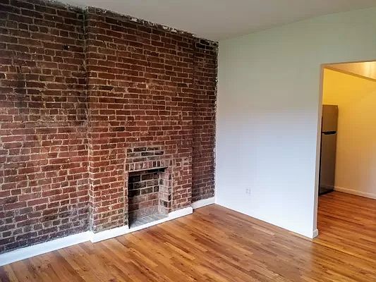 5th image of 312 E 89th St APT 5A
