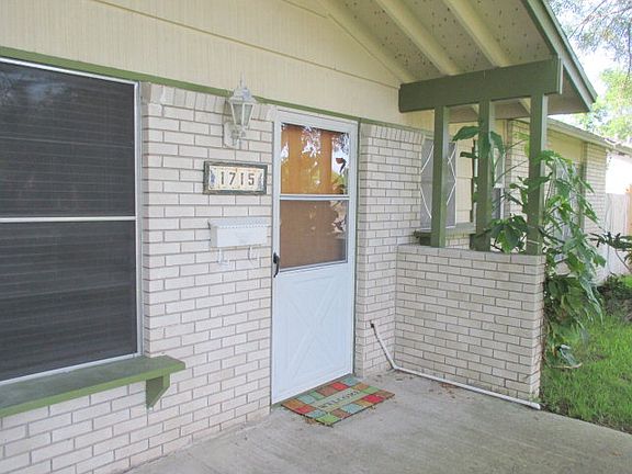 2nd image of 1715 E Fordyce Ave