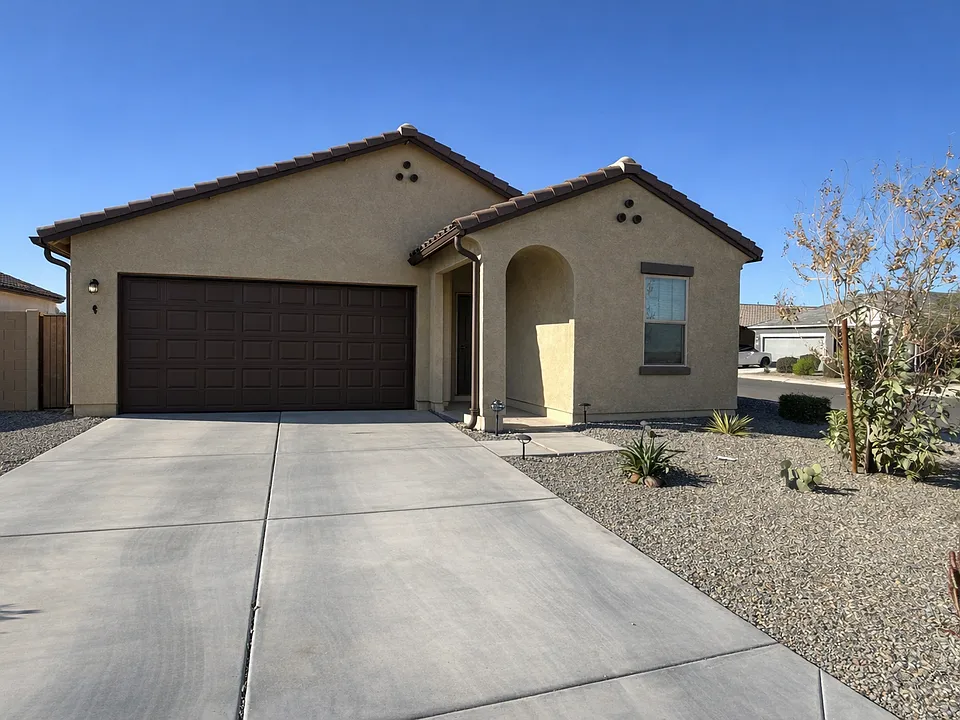 13011 E Sunflower Ln
