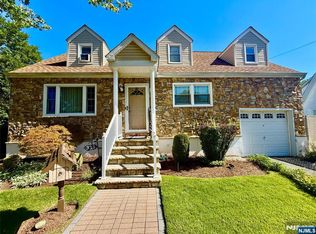 333 Kingsland Avenue, Lyndhurst, NJ 07071