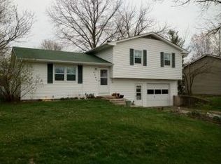 7408 N Svena Dr, Columbia, MO 65202