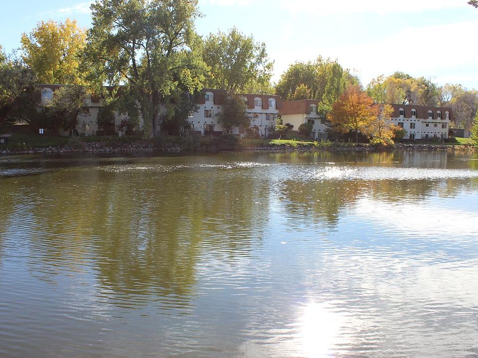 Backs up to ponds and walking paths