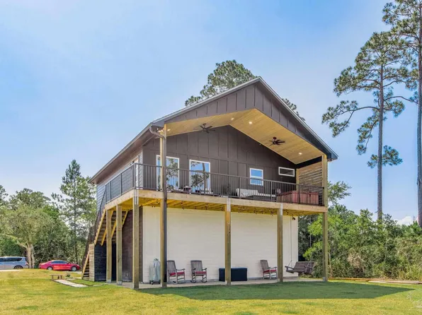 5540 Michael Dr, Milton, FL 32583