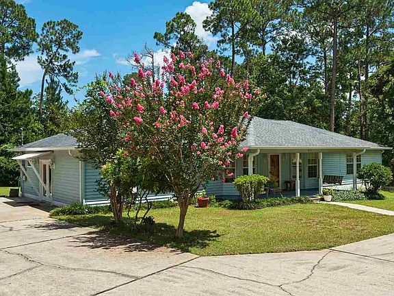 3rd image of 8796 Quail Dr