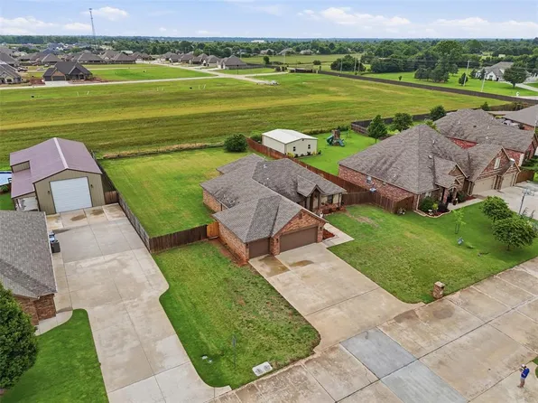 1100 Antler Rdg, Tuttle, OK 73089