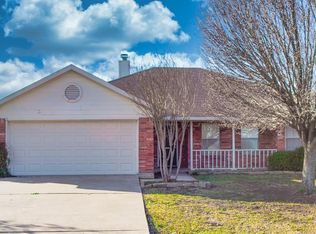 6985 Meadow Ridge Cir, Nevada, TX 75173