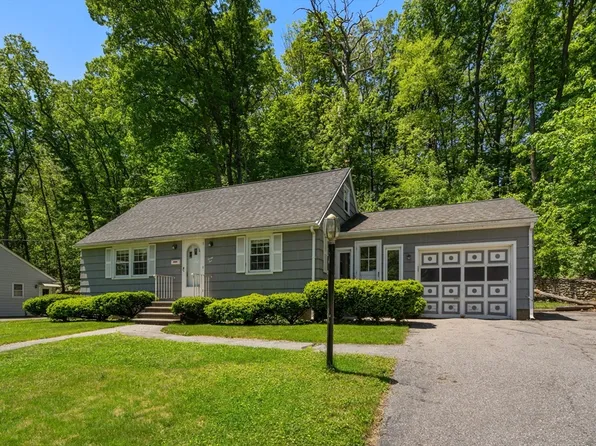 25 Linda Ave, Auburn, MA 01501