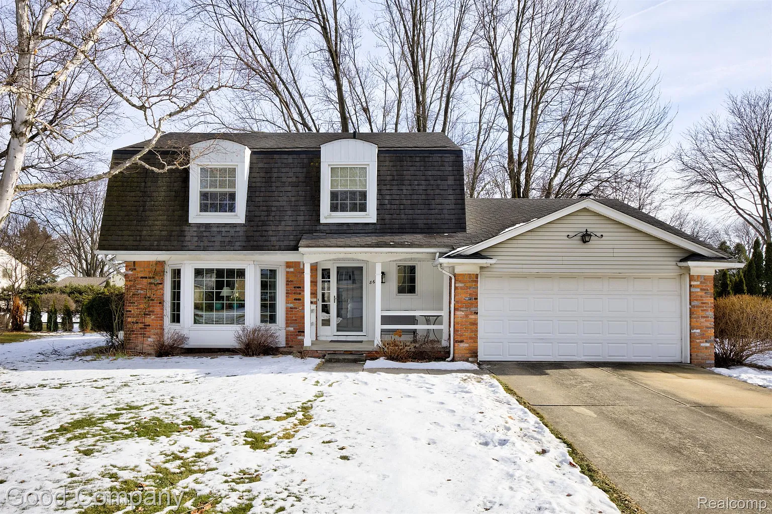 865 Randall Dr photo 1