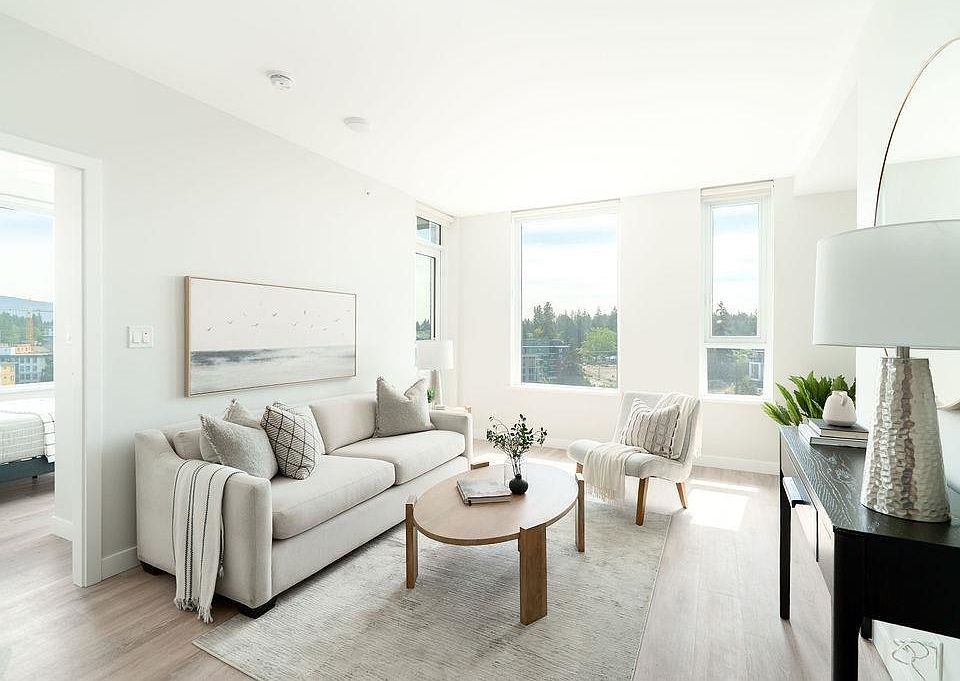 1st image of 567 Emerson St #1403