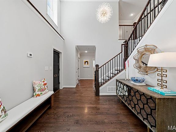 4th image of 1121 Timberlane Dr