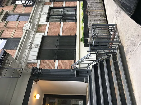 Sold by Compass | media 6