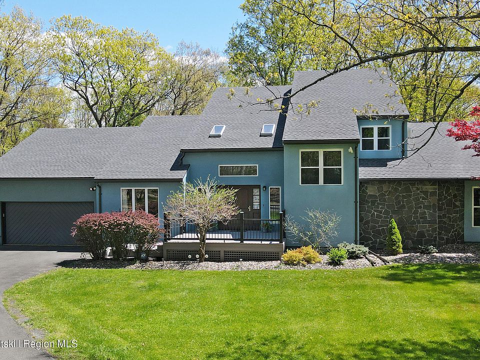 1st image of 44 Bristol Hill Road