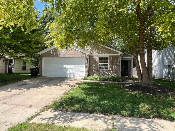 1740 Feather Reed Ln, Greenwood, IN 46143