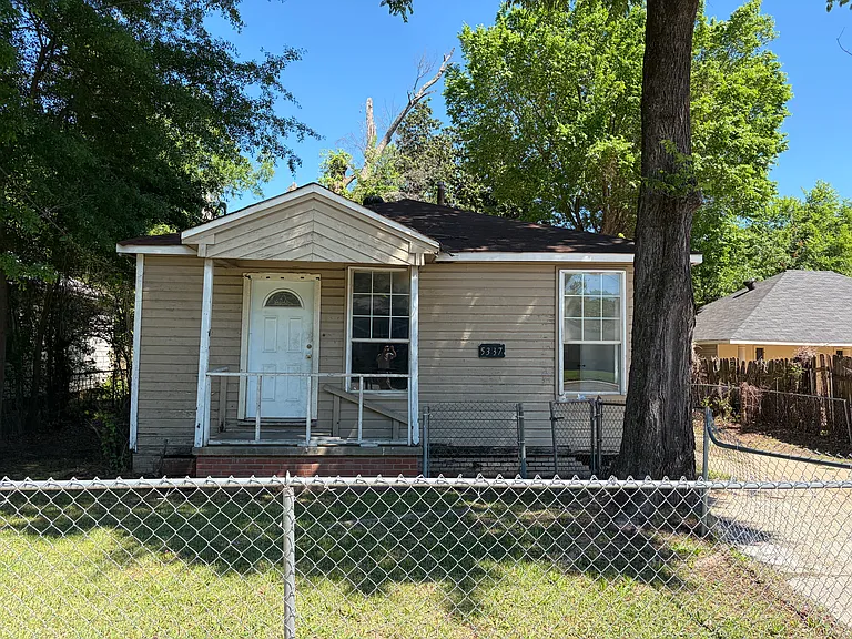 5337 Hearne Ave — Photo 1