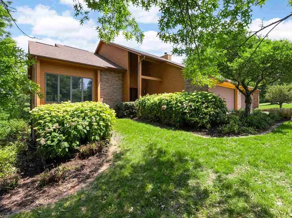 4644 Rapid Creek Trl NE, Iowa City, IA 52240