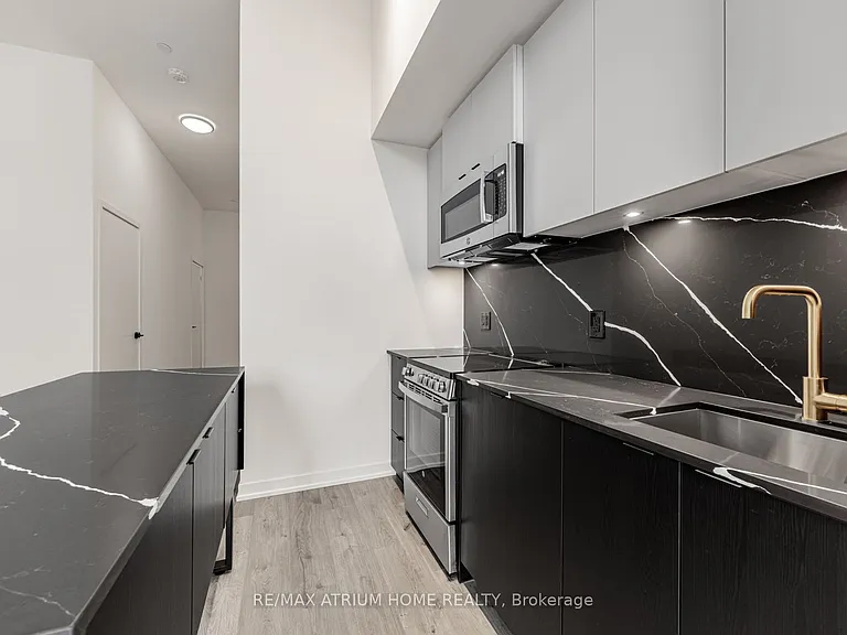 285 Dufferin St #706 — Photo 4