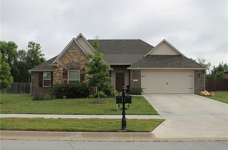 1st image of 3640 W Mountain View Dr