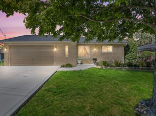 26345 S River Rd, Harrison Township, MI 48045