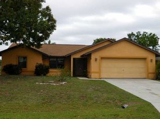 613 SE 21st Ln, Cape Coral, FL 33990