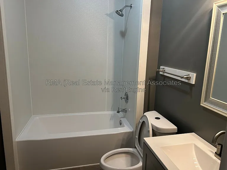 205 W Tinsley St — Photo 4