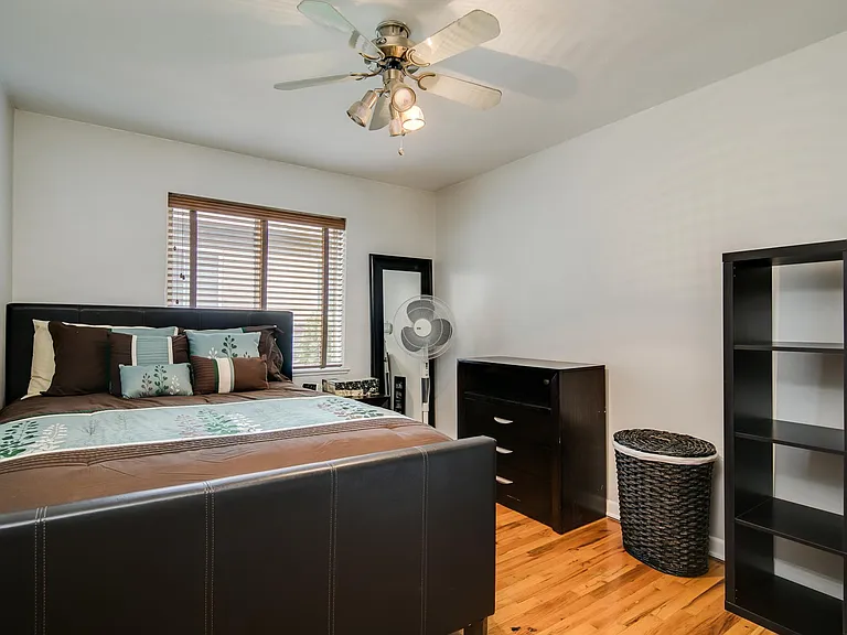 220 S Holly St #2 — Photo 10