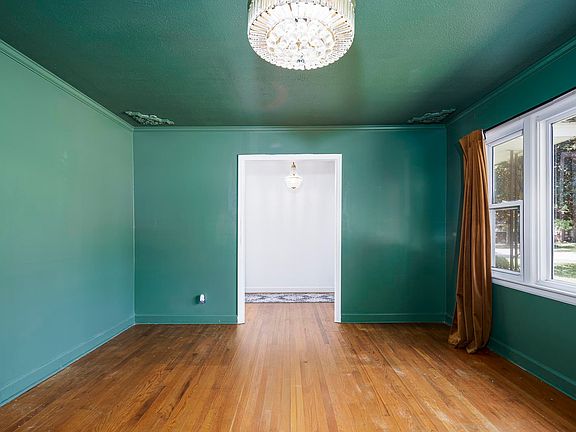 5th image of 48 Moonglo Cir