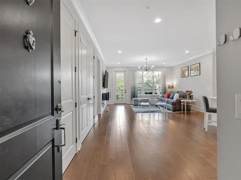 6890 Peachtree Dunwoody Rd #303 — Photo 5