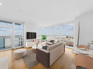 605 W 42nd St APT 22A, New York, NY 10036