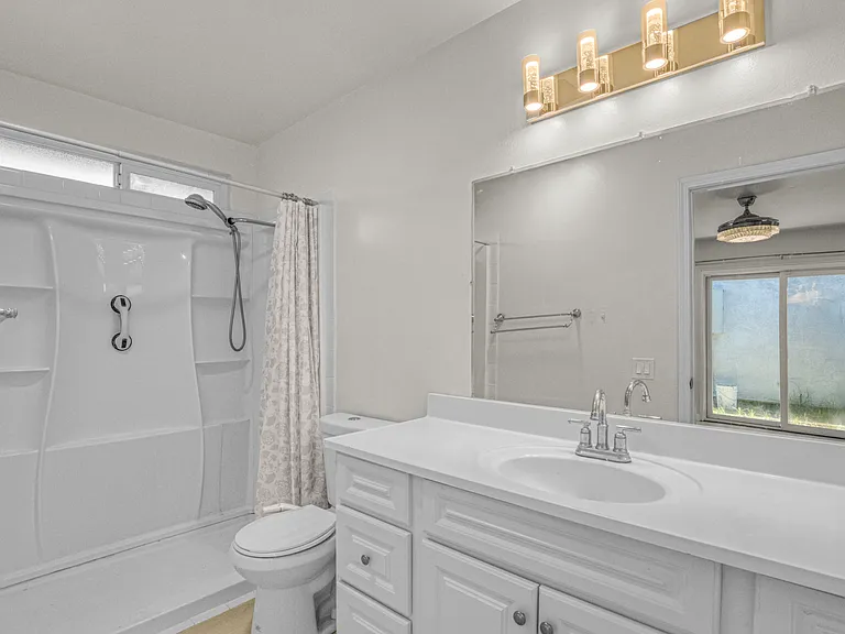 7701 Baird Ave — Photo 17