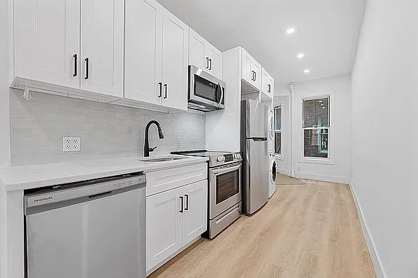 Rented by REAL New York | media 14