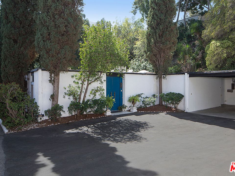 2nd image of 9256 Cordell Dr