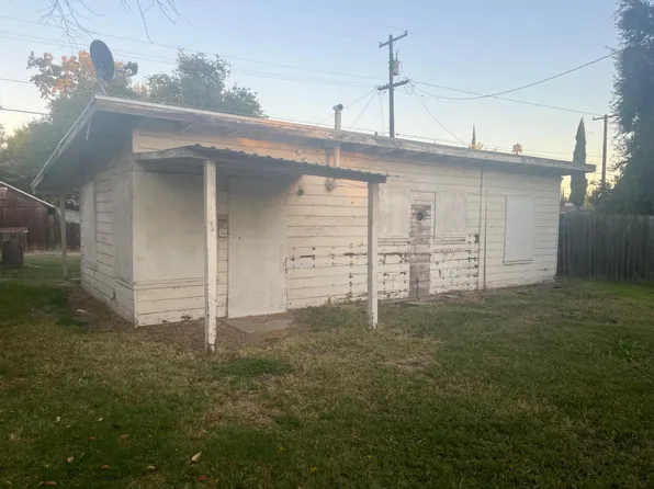 1257 California Ave, Dos Palos, CA 93620