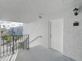 13521 Eagle Ridge Dr