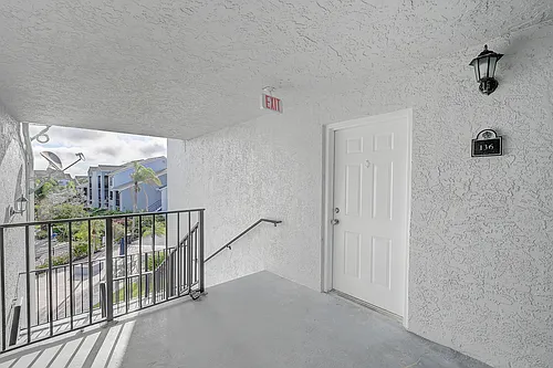 13521 Eagle Ridge Dr #136 Photo 1