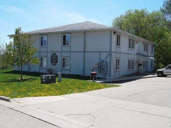 5th image of 1267 Winston Dr APT 4