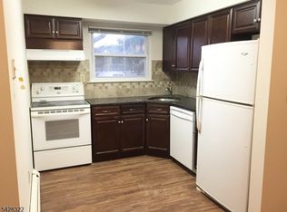 28 Deanna Dr APT 49, Hillsborough, NJ 08844